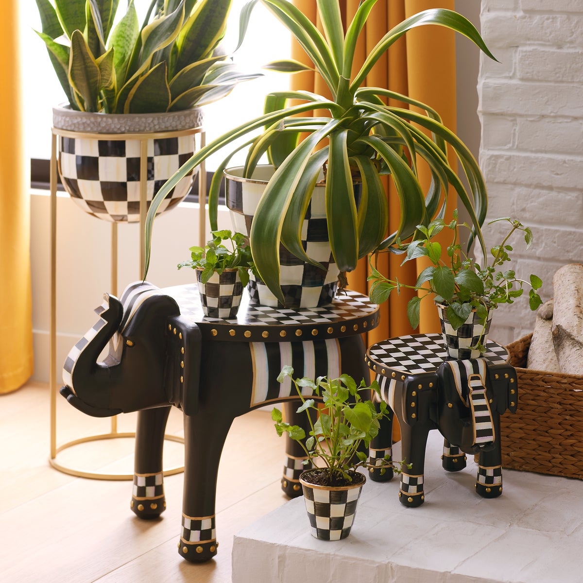 Elephant Accent Table - Image 2