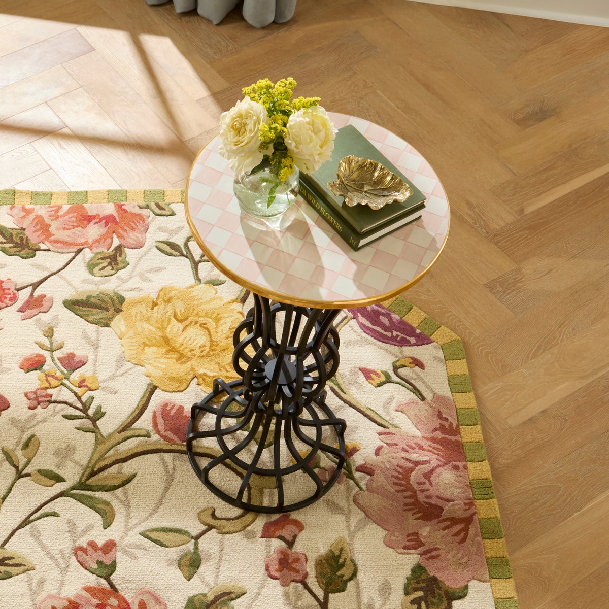 Rosy Check Pedestal Accent Table - Image 5