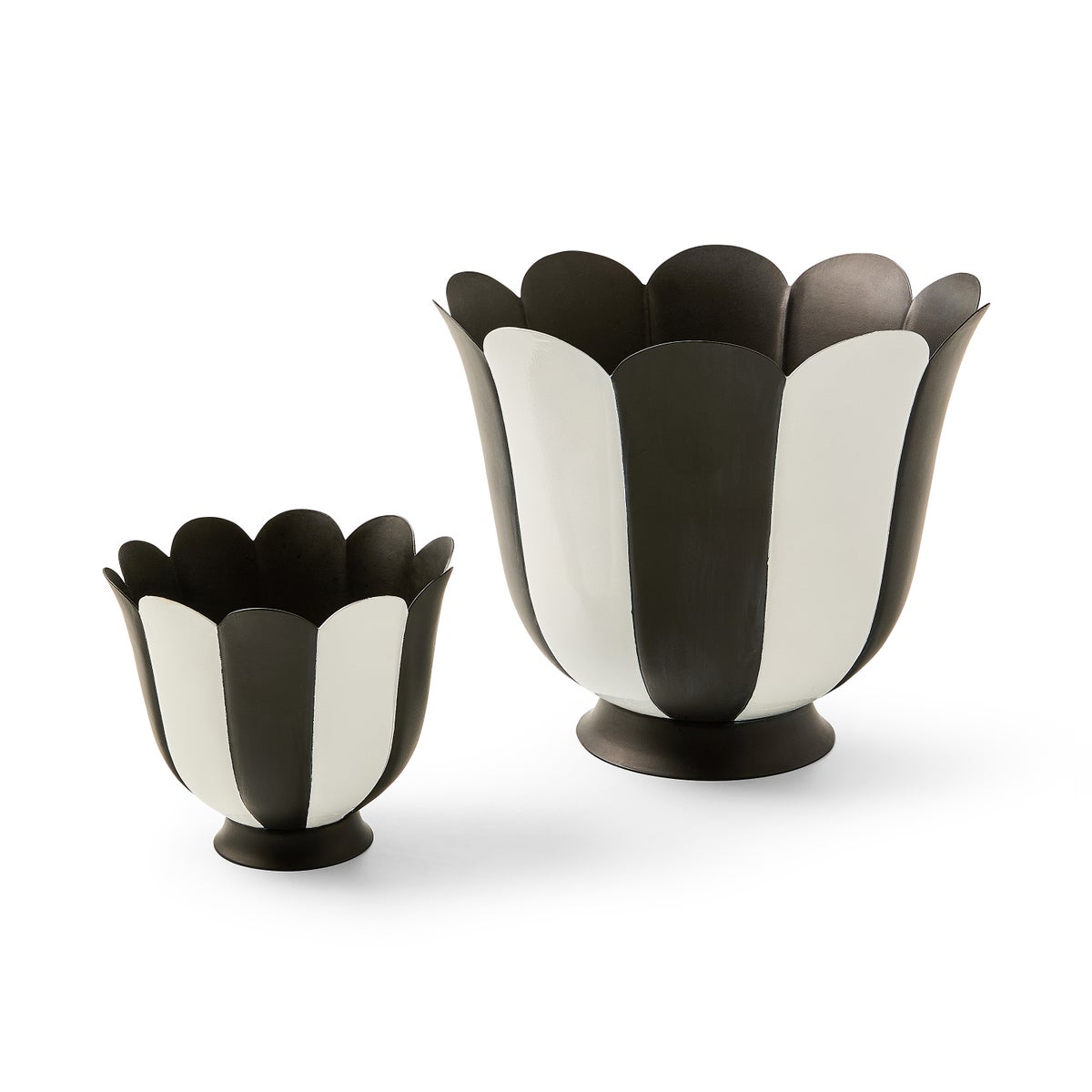 Courtly Stripe Scalloped Small Flower Pot - Image 3