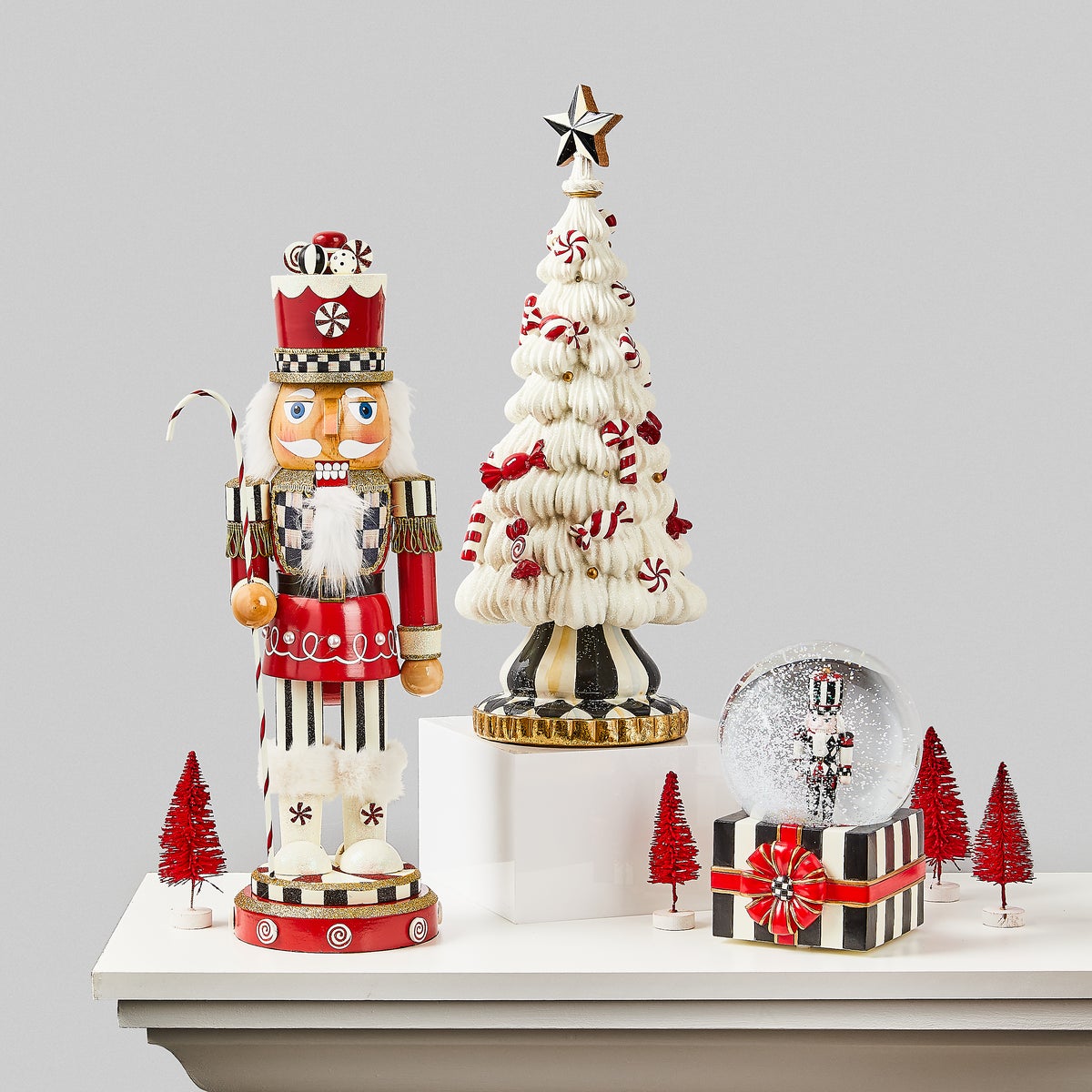 Nutcracker Gift Snow Globe - Image 4