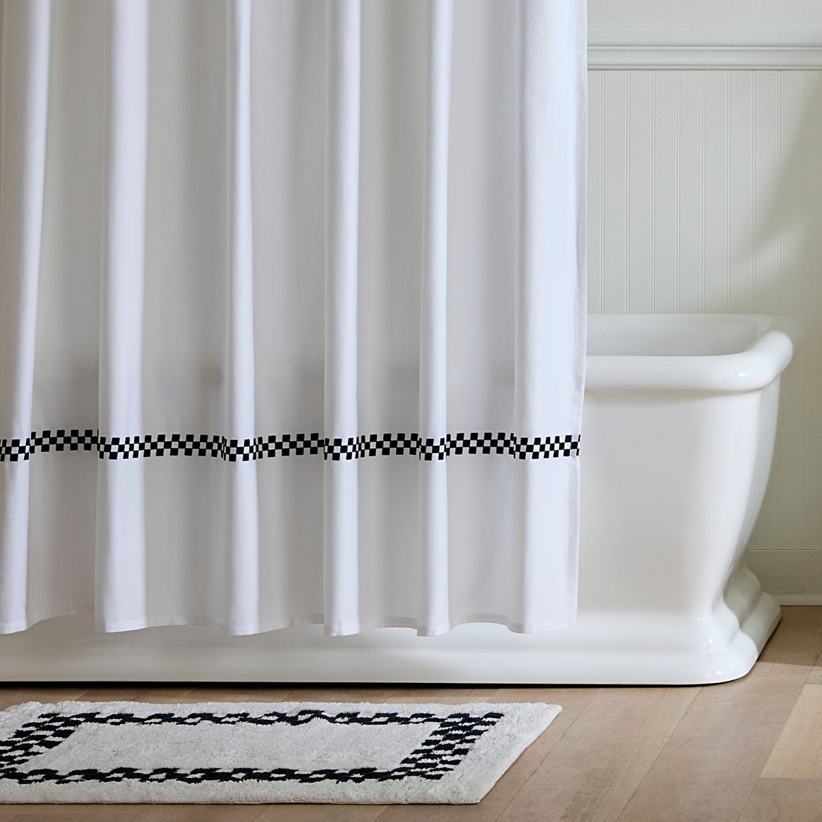 Black Check Hotel Bath Rug - Image 2