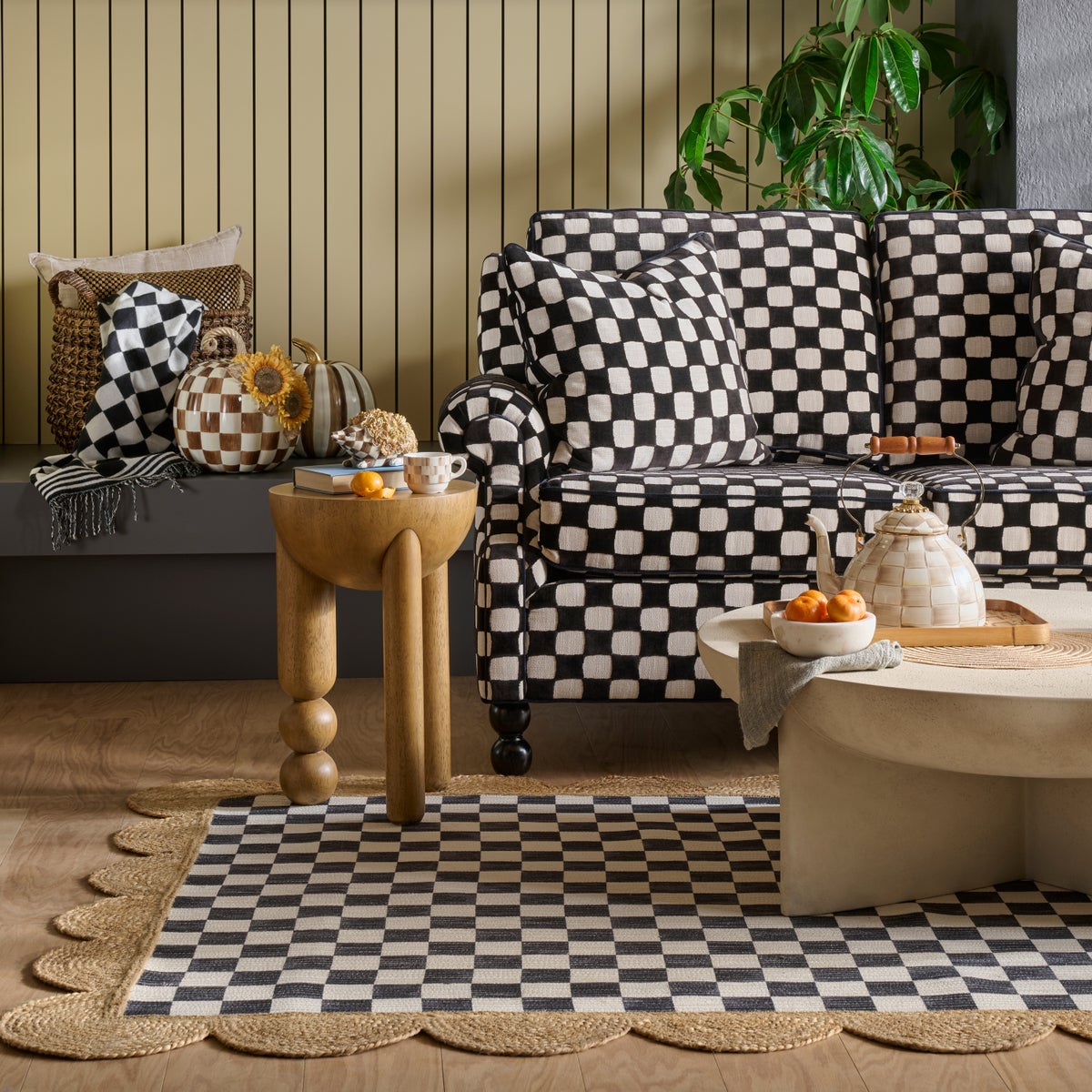 Black Check with Jute Scallops 3' x 4'8.5" Rug - Image 2