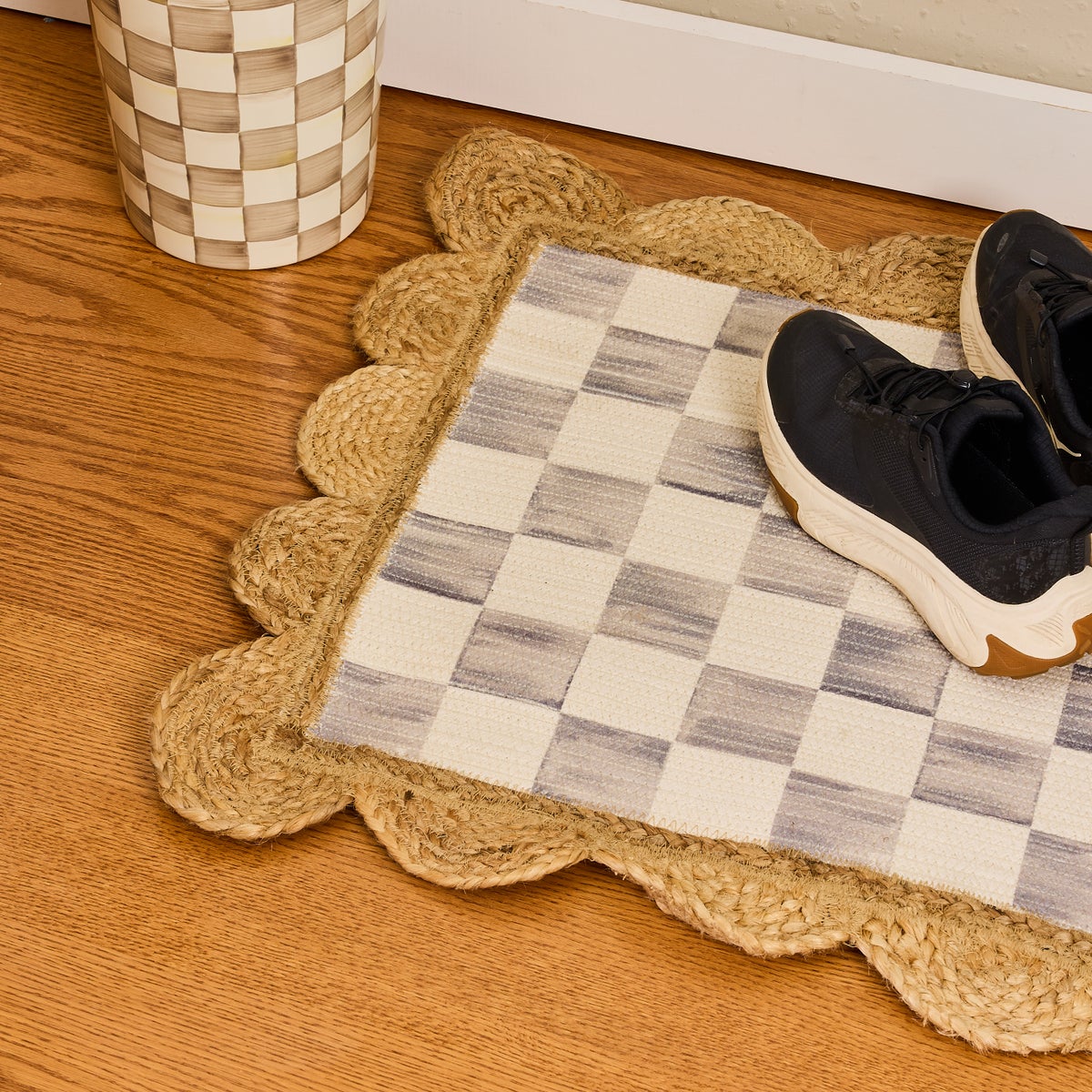 Grey Check with Jute Scallops 3' x 4'8.5" Rug - Image 2