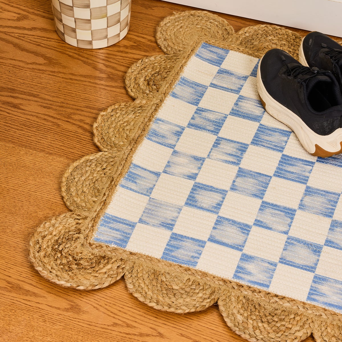 Blue Check with Jute Scallops 1'11.25" x 3'8.5" Rug - Image 2