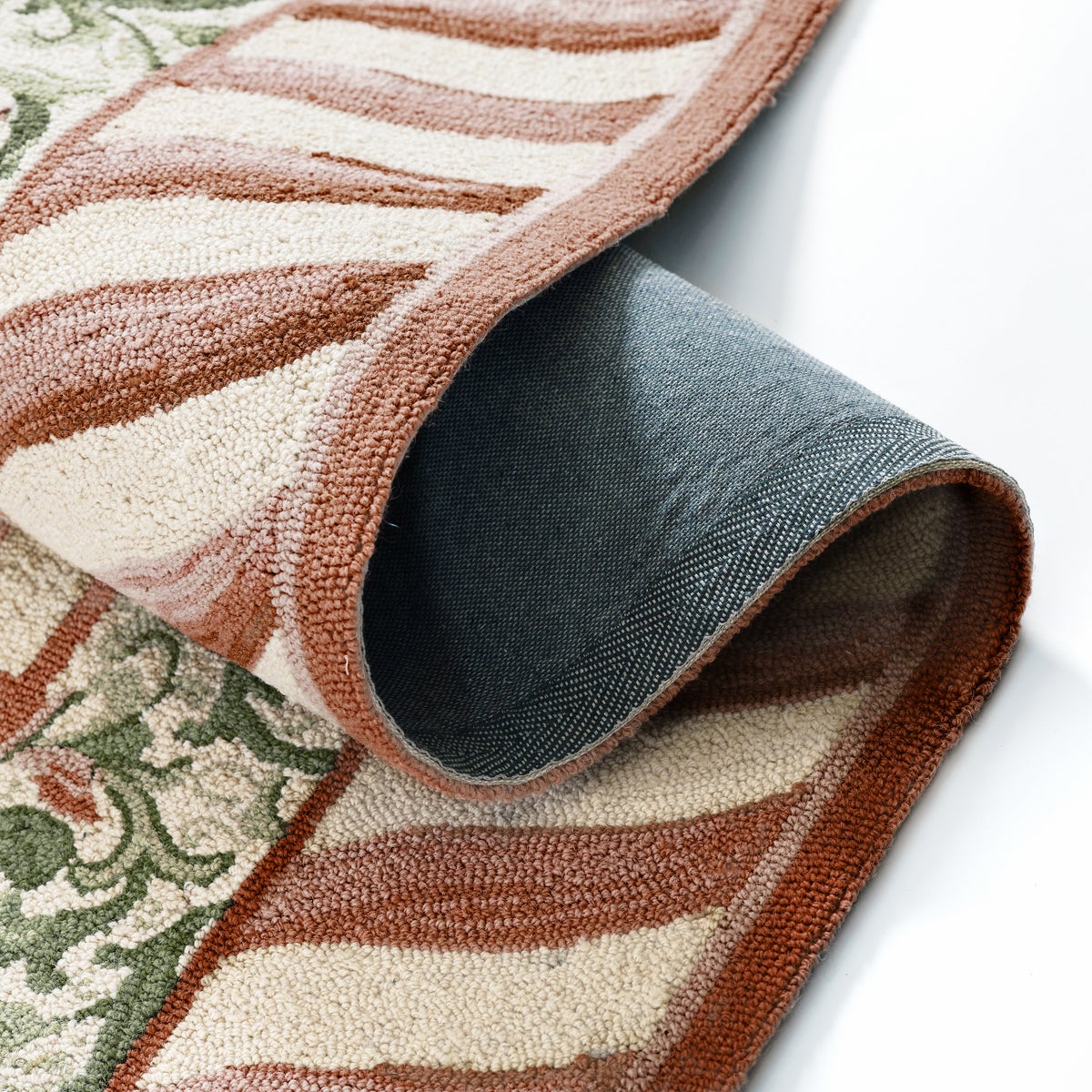 Mocha Check 5' x 8' Rug - Image 4