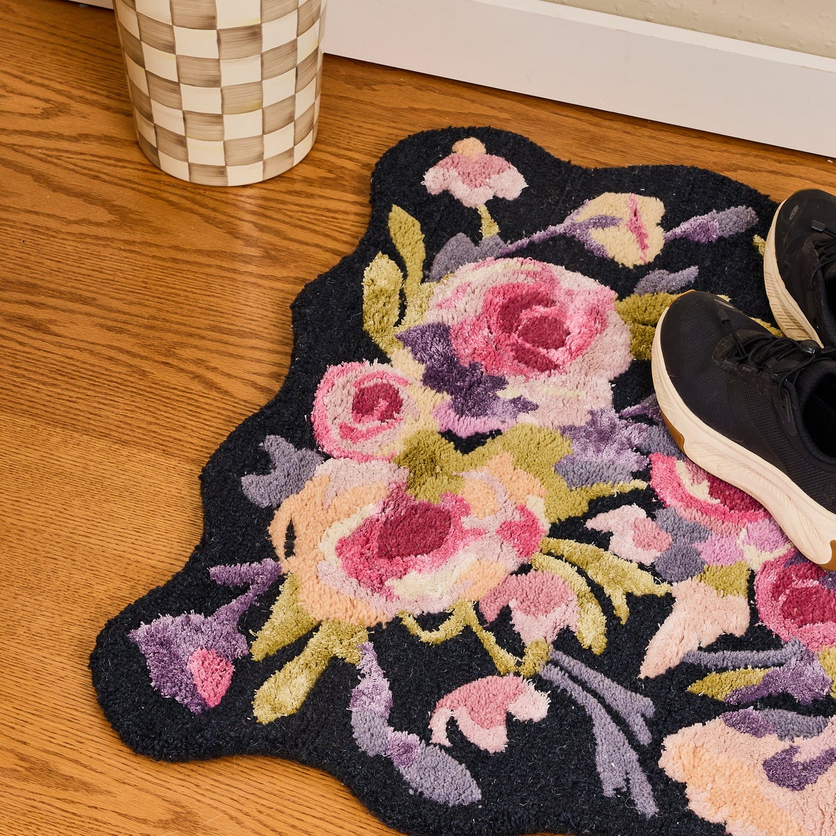 Violet Roses 2'6" x 8' Runner - Image 2