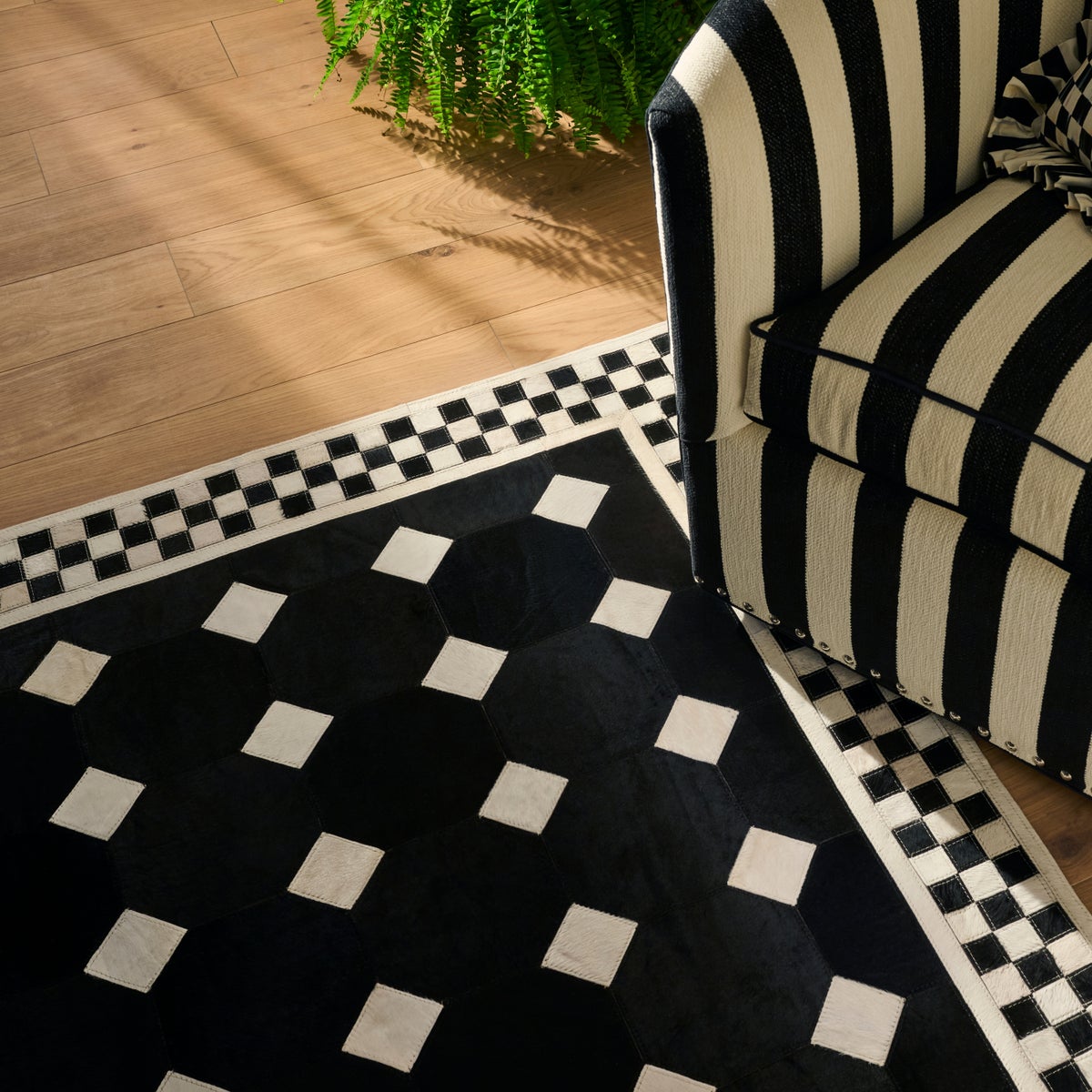 Black Tile Hair on Hide 5' x 8' Rug - Image 2