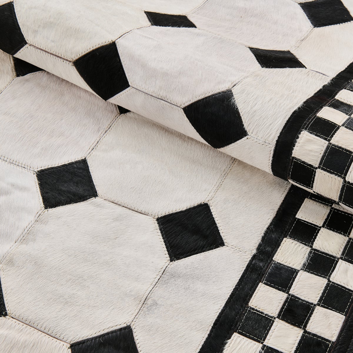 White Tile Hair on Hide 8' x 10' Rug - Image 3