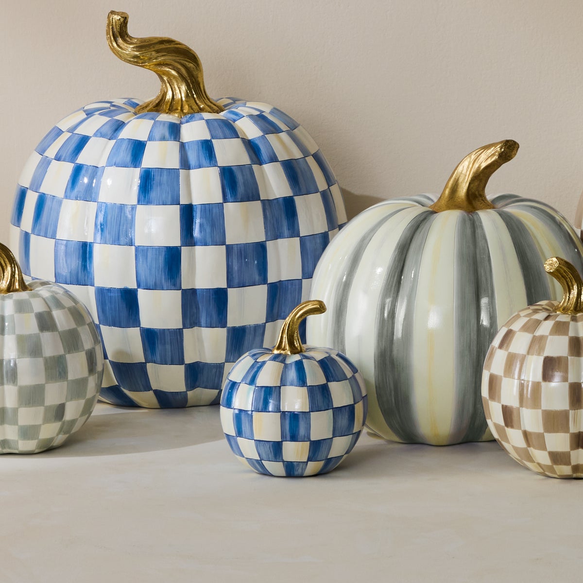 Royal Check Mini Pumpkin - Image 4