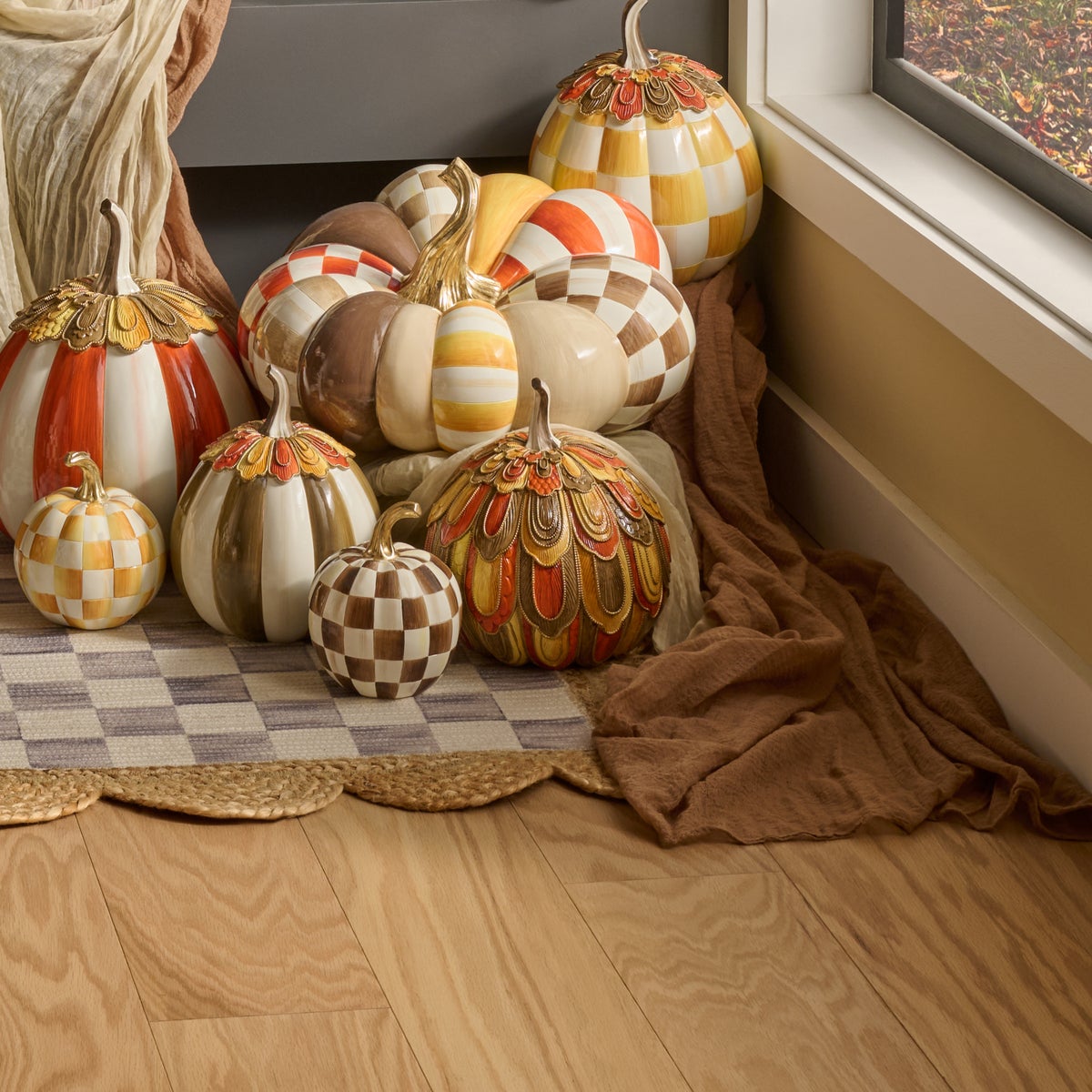 Harvest Glow Aurora Pumpkin - Image 4