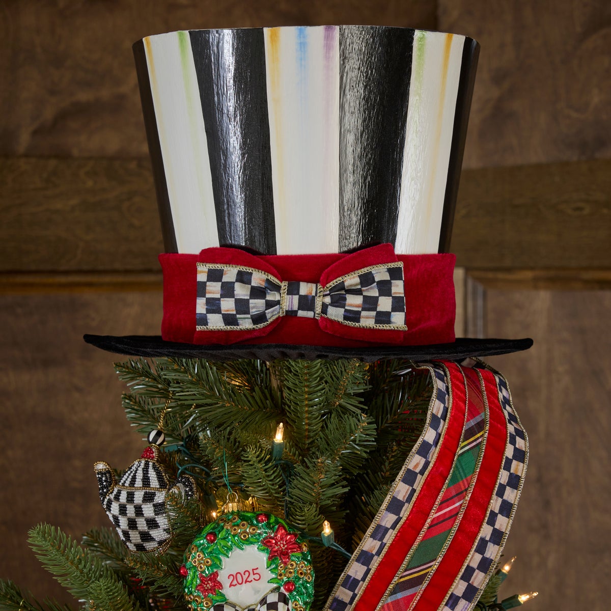 Checkmate Top Hat Tree Topper - Image 2