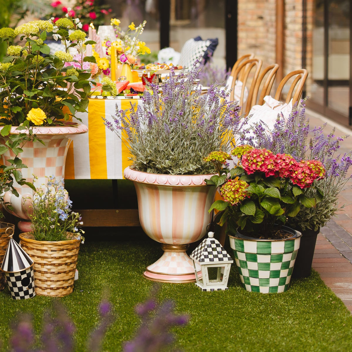 Rosy Stripe Urn - Image 4