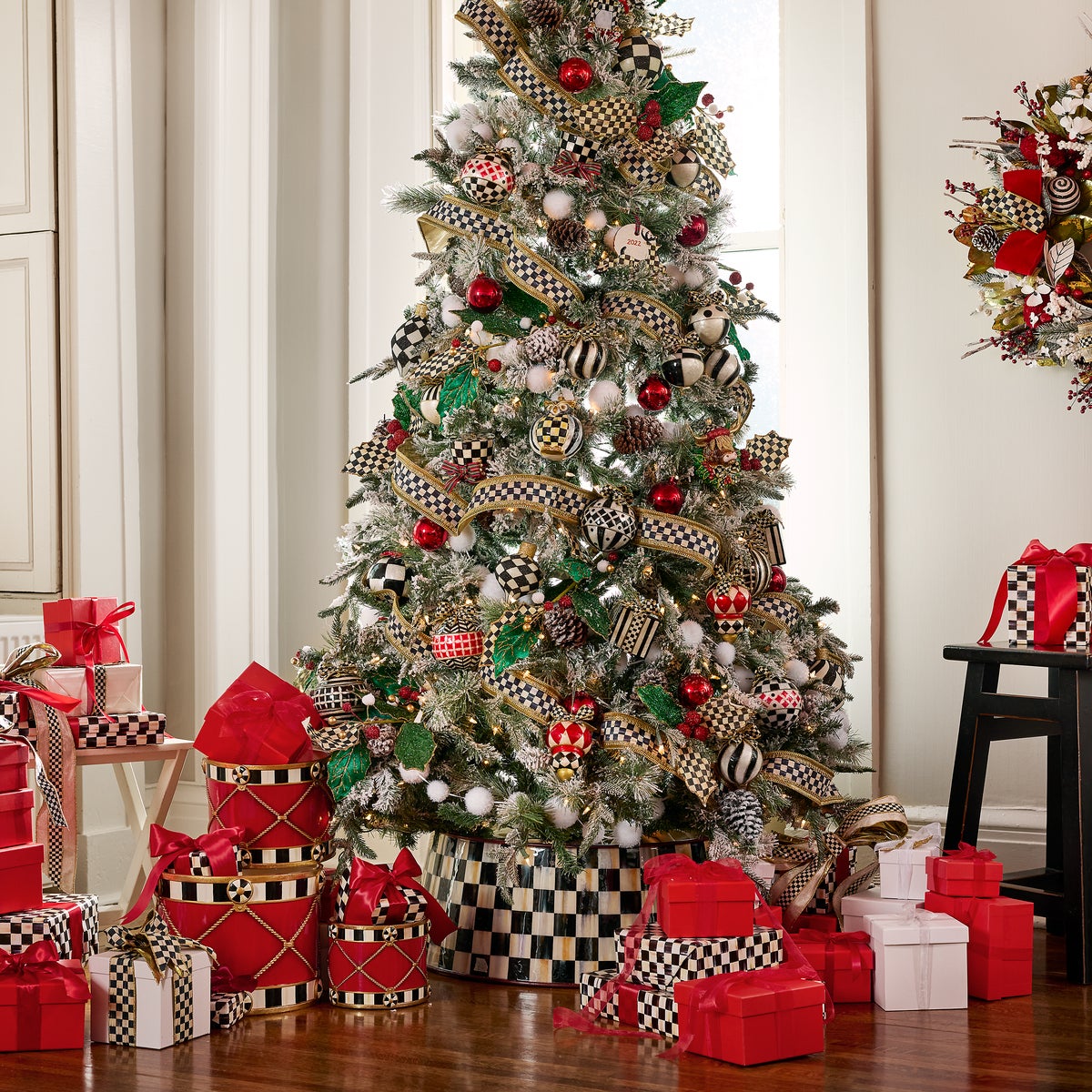 Courtly Check Tree Collar - Image 2