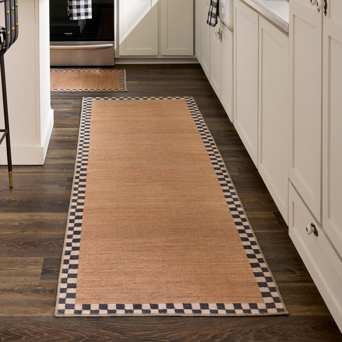 Naturals Check 2'6" x 8' Washable Runner - Image 2