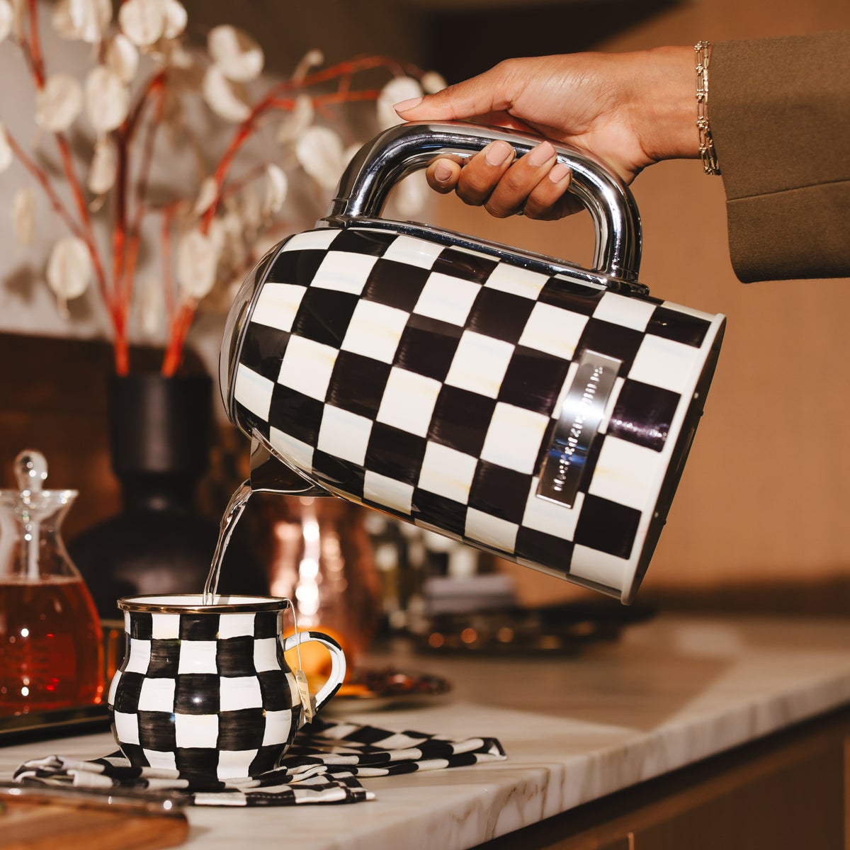 Courtly Check Electric Kettle - Image 6