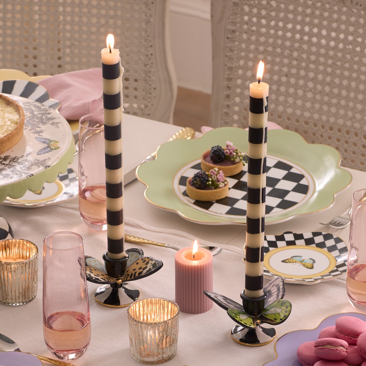 Bands Black Dinner Candles, Set of 2 - Image 4