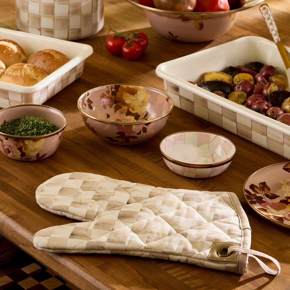 Mocha Check Oven Mitt - Image 3