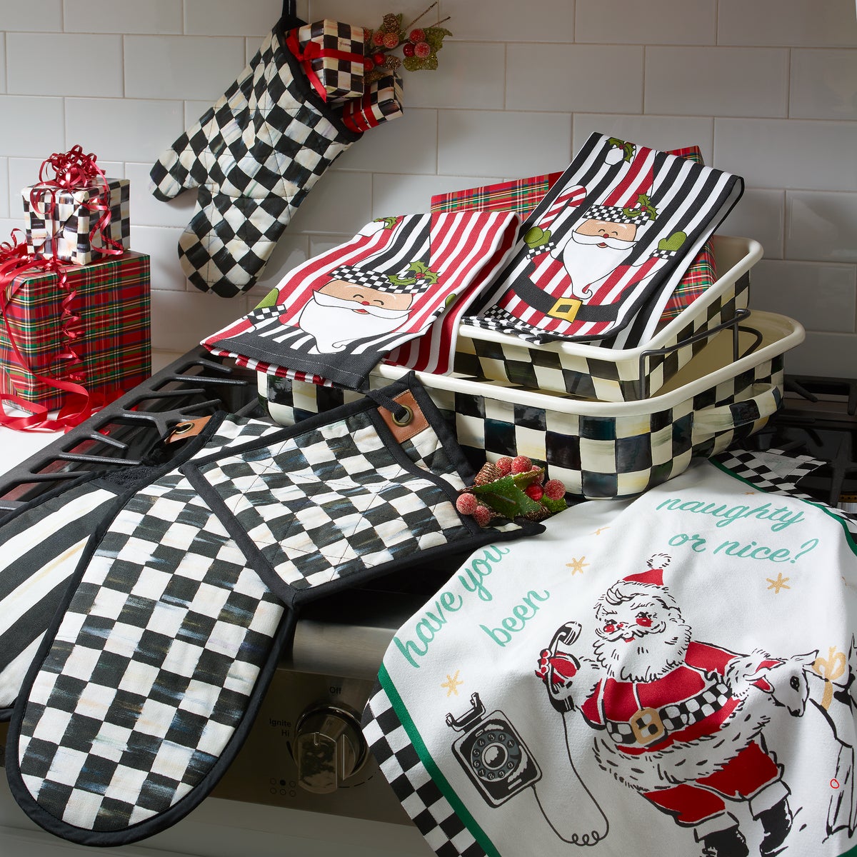 Courtly Check Bistro Potholder - Image 4