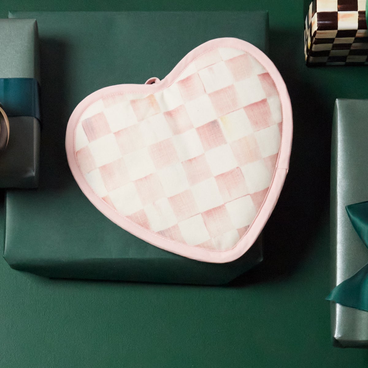 Rosy Check Heart Potholder - Image 3