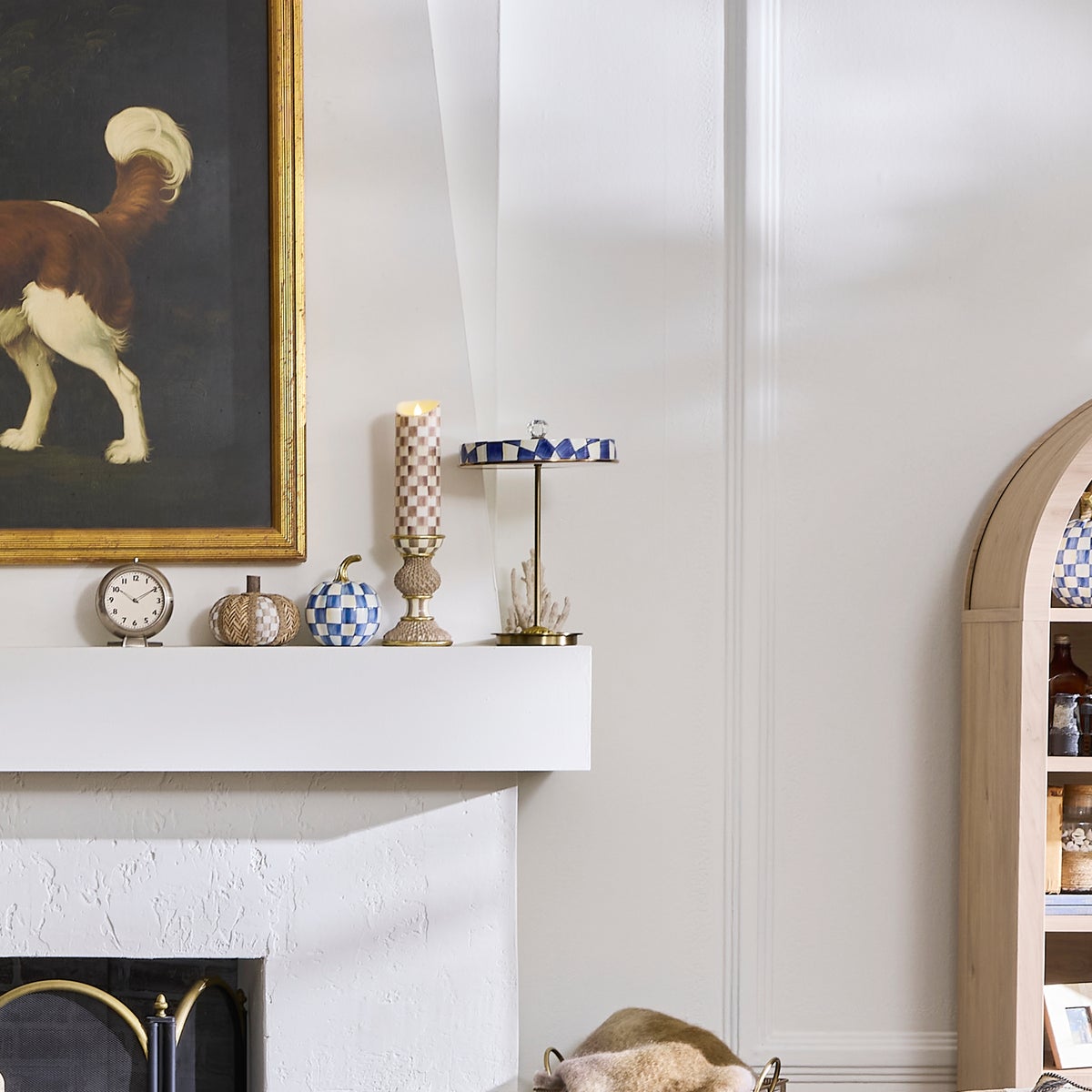 Royal Check LED Rechargeable Disk Table Lamp - Image 3