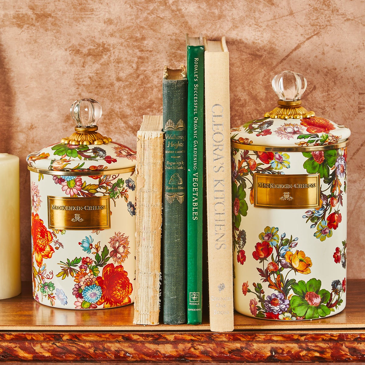 White Flower Market Medium Canister - Image 5