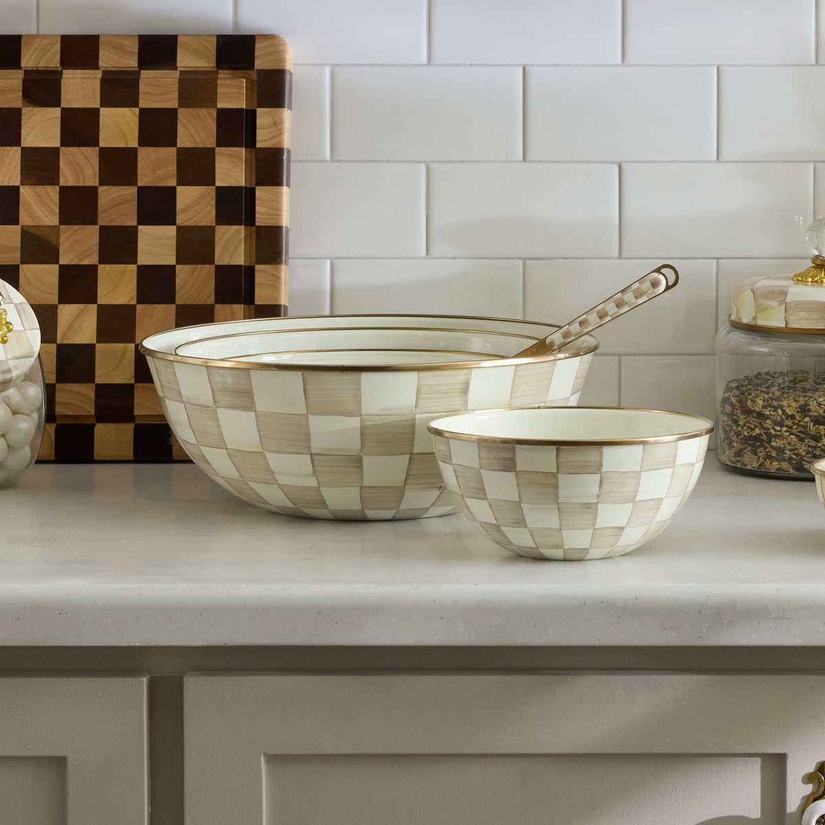 Mocha Check Medium Everyday Bowl - Image 7