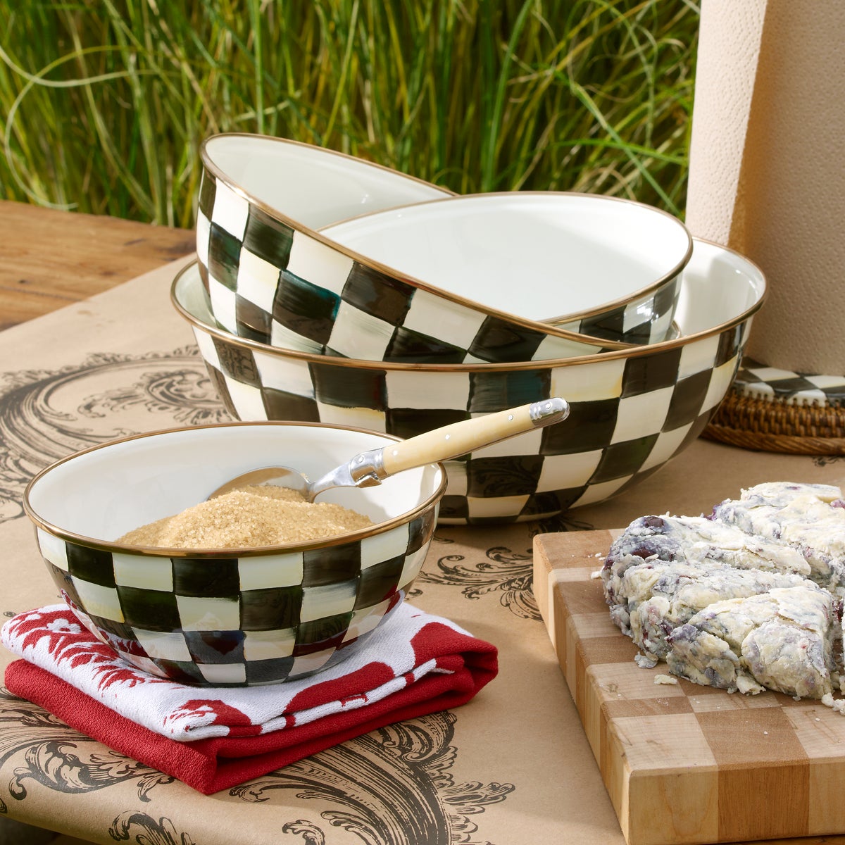 Courtly Check Large Everyday Bowl - Image 2