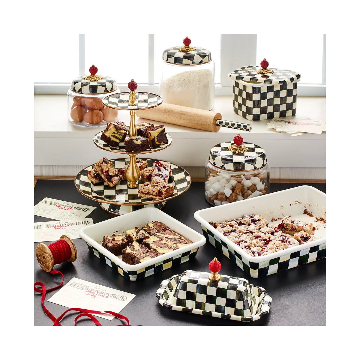 Courtly Check 9" x 13" Baking Pan - Image 2