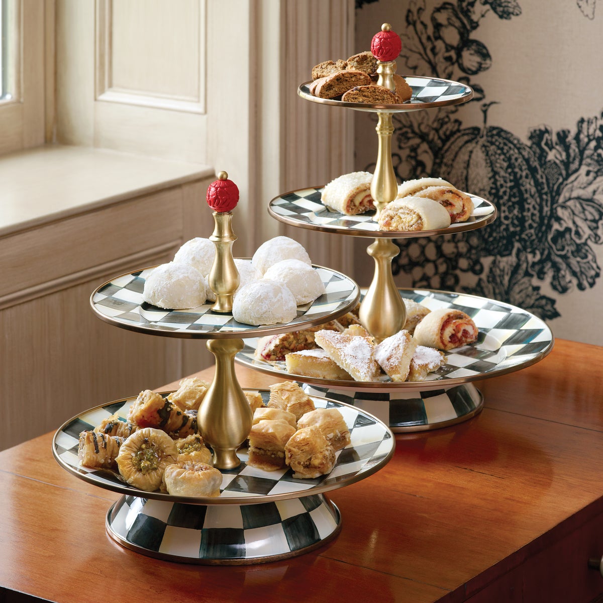 Courtly Check Three Tier Sweet Stand - Image 7