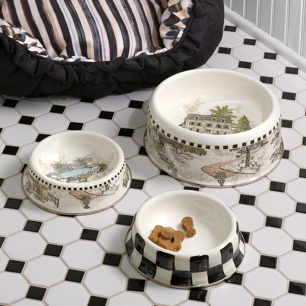 Courtly Check Small Pet Dish - Image 6